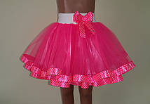 Дитяча спідничка на резинці, колір фуксія неон, з стрічкою в горошок, розмір 134-140