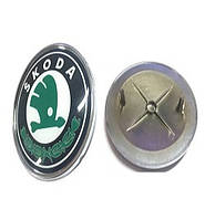 Емблема Skoda 2 пуклі 75 мм пластик передня