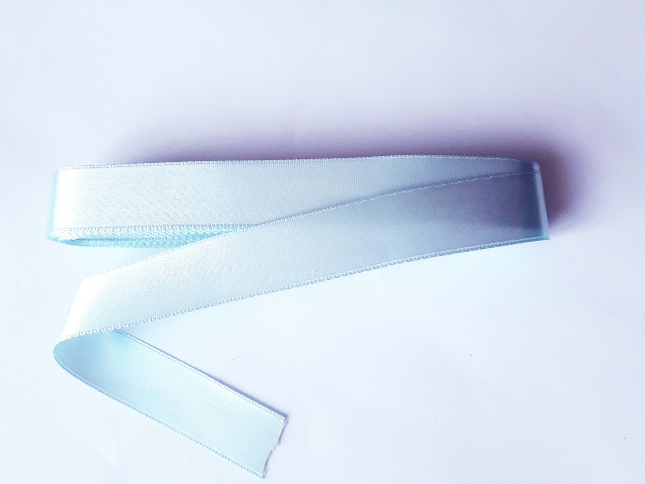 Стрічка атласна двостороння 2 см ( 10 метрів) дуже сітла голубий з легким бірюзовим відтінком, Н-02-91