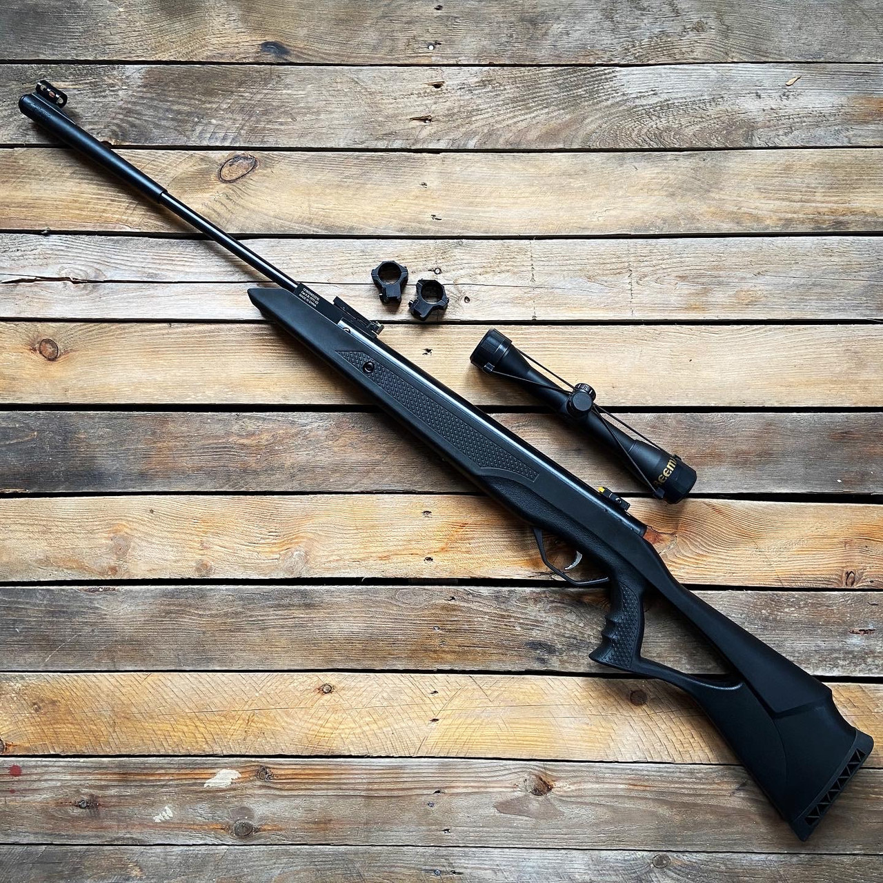 Пневматична гвинтівка Beeman Longhorn 10617 (приціл 4х32)