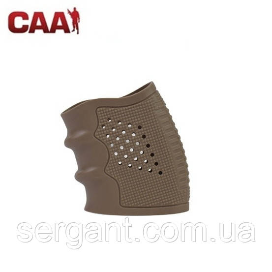 Накладка ергономічна гумова CAA TACTICAL (Ізраїль) на ручку пістолета колір-КОЙОТ (пісчана)