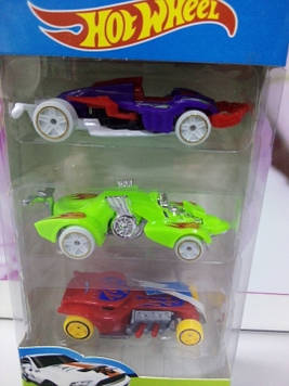 Набір машинок Hot wheel 3 шт