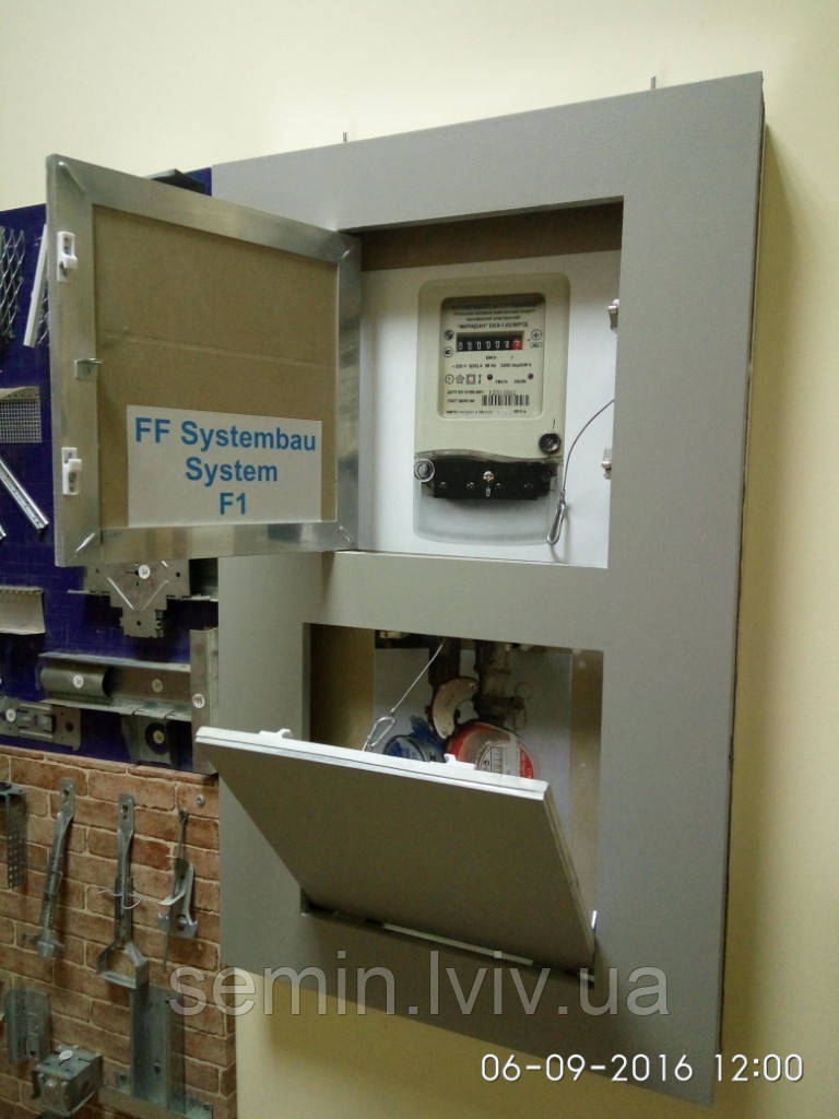 Ревізійний люк F1 500*500 (В*Ш) Словакія Ffsystembau