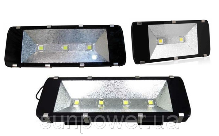 Мощный промышленный прожектор 200W (LED Floodlight)