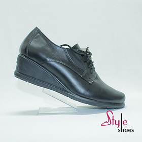 Шкіряні туфлі на танкетці жіночі “Style Shoes”