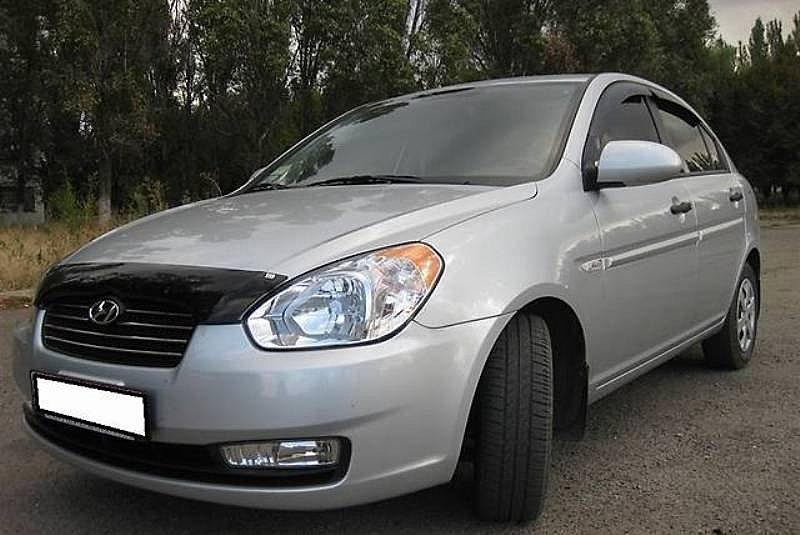Дефлектор капоту, мухобойка HYUNDAI Accent/Verna 2006-2009 (SIM)