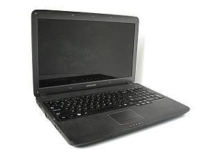 Ноутбук Б/У Samsung R528 15.6 (1366x768)/Core i3-330M (2(4)x2.13GHz)/RAM 4Gb/SSD 120Gb/АКБ 39Wh/Сост 8.5/10 БУ