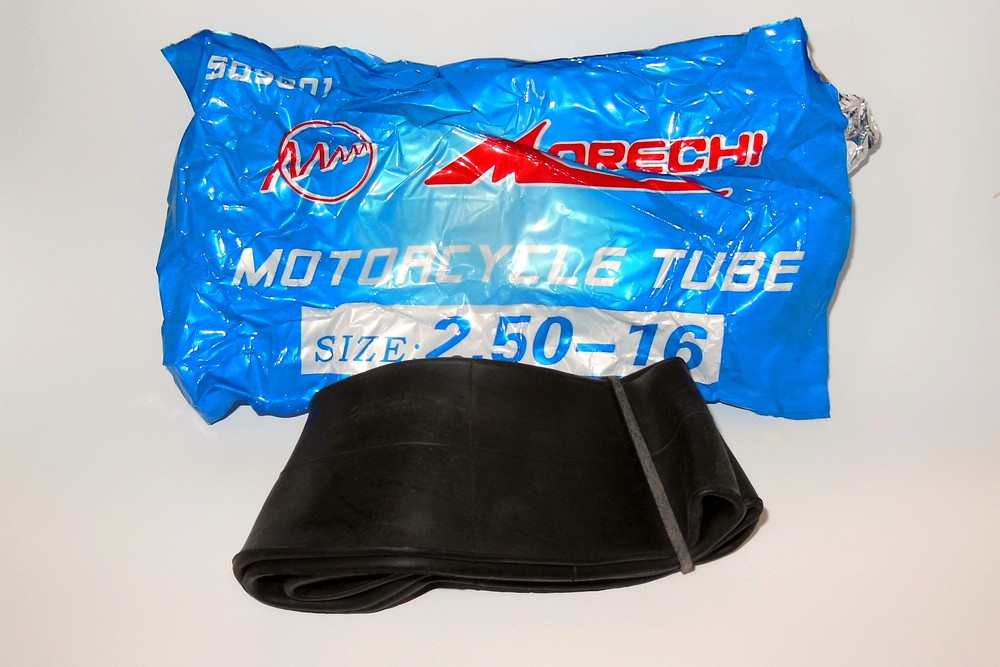 ΠΠ°ΠΌΠ΅ΡΠ° 2.50-16 MORECHI