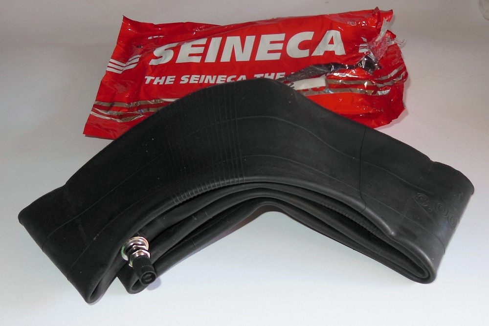 ΠΠ°ΠΌΠ΅ΡΠ° 3.00-12 Seineca