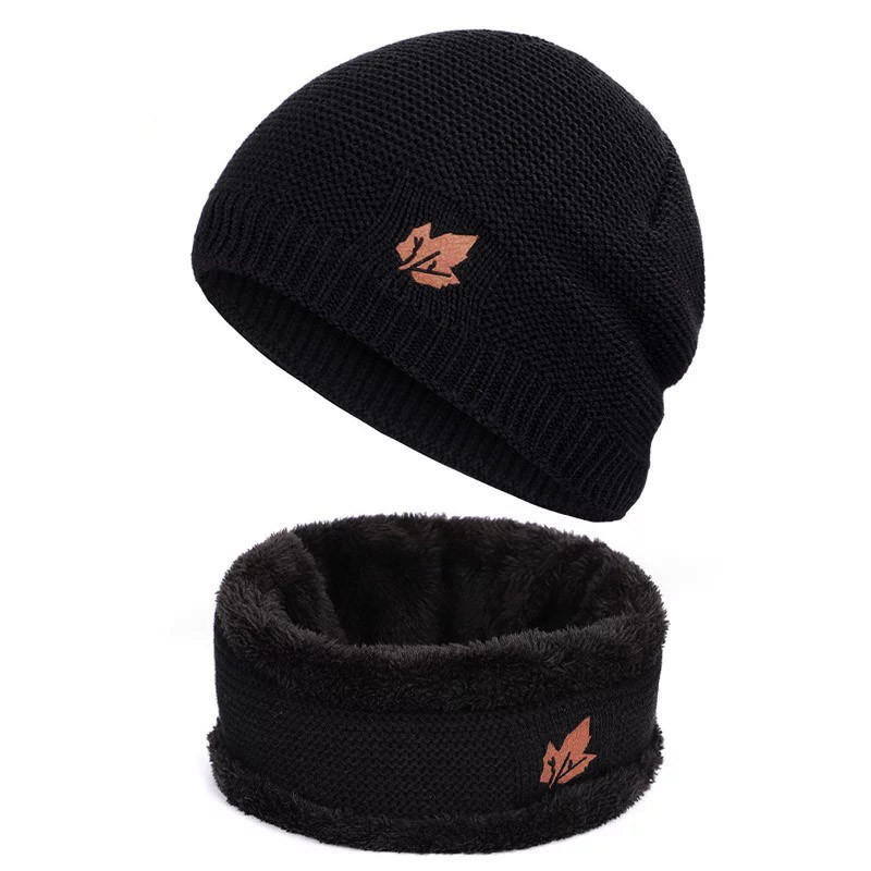 Стильный набор: мужская зимняя шапка черная с меховой подкладкой + теплый снуд бафф на меху - фото 6 - id-p1113277348