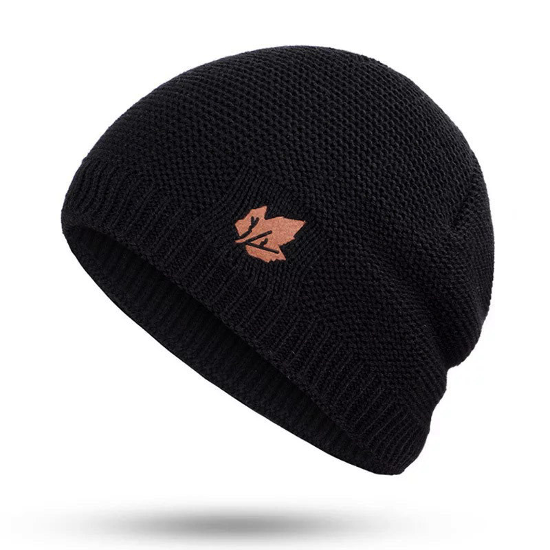 Стильный набор: мужская зимняя шапка черная с меховой подкладкой + теплый снуд бафф на меху - фото 7 - id-p1113277348