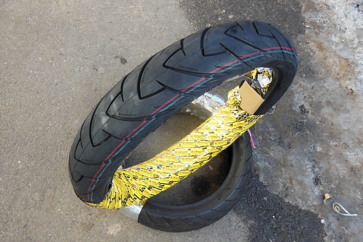 Покришка 100/80-17 SWALLOW TIRE SB-128