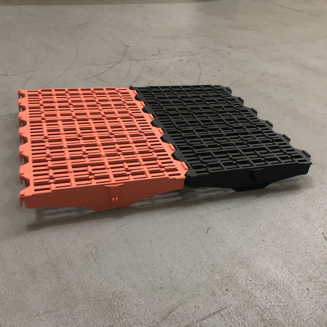 Решетки для пола, полы для птицеферм,свинарников , свинокомплексов ...