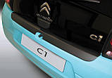 Пластикова захисна накладка на задній бампер для Citroen C1 II 3/5 Dr 2014+, фото 2