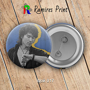 Значок 56 мм рок Цой і група Кіно 17