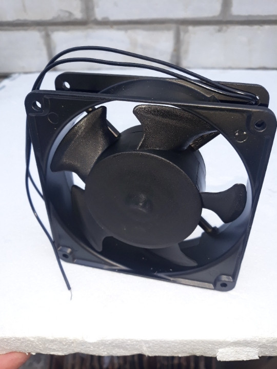 Вентилятор для зварювального апарату 120 х 120 х 38, (12, 220 v)