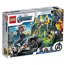 Lego Super Heroes Месники Атака зомбі 76142