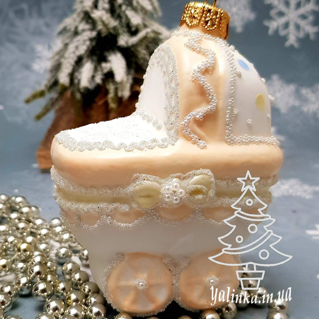 Скляна ялинкова іграшка Коляска (шлюб) Irena