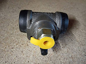 Циліндр гальмівний задній YUEJIN 1062