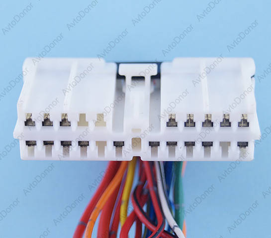 Разъем автомобильный 22-пин/контактный. Мама. Не герметичный. 49×13 мм ...