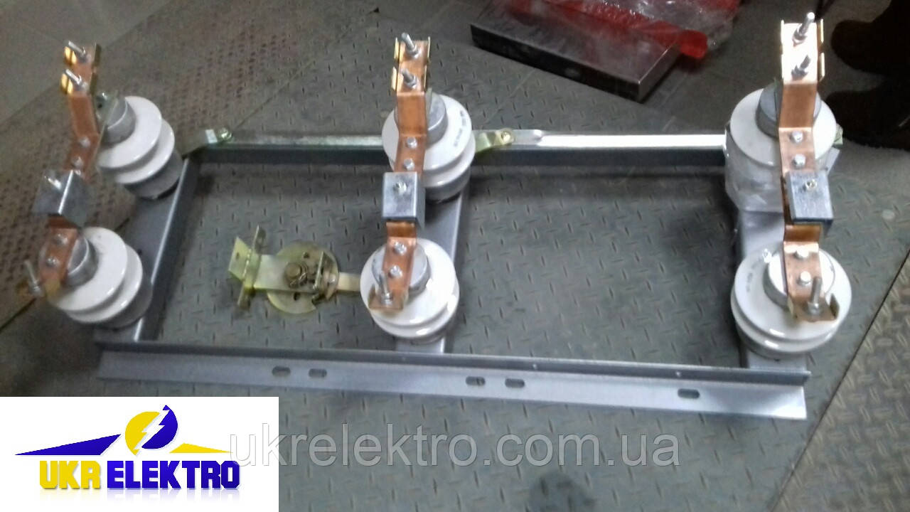 Разъединитель РЛНД-10/630 УХЛ1 наружного исполнения поворотного типа с ...