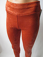 Модні штани з візерунком для молоді.