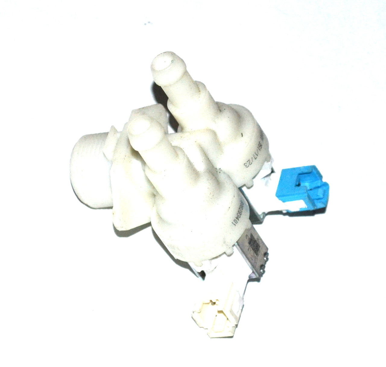 Клапан заливной для стиральной машинки Zanussi/Electrolux 1552300004 (2/90,D=12mm,под фишку)