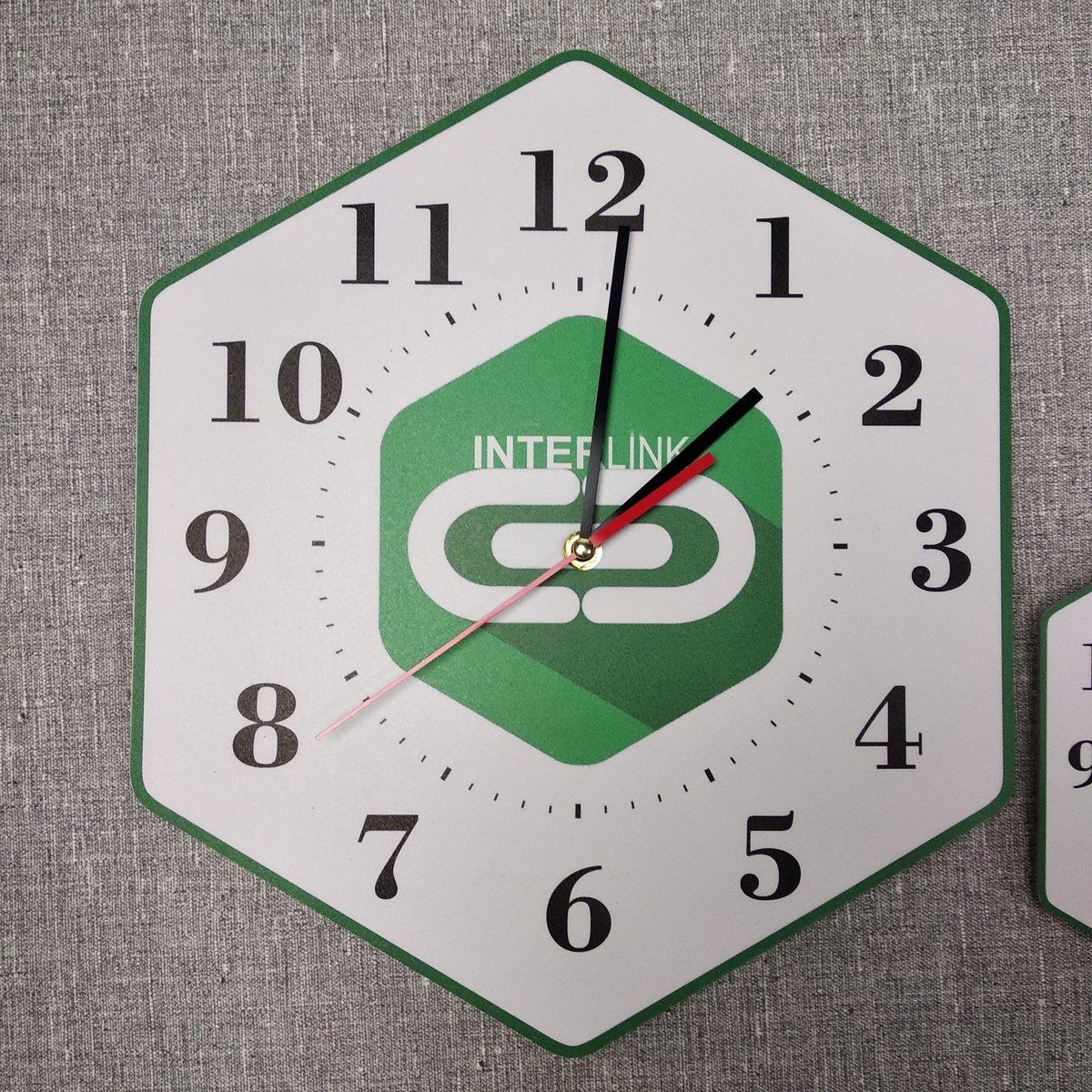 Часы настенные с логотипом своей фирмы Нестандартные 25 см - фото 1 - id-p379868173