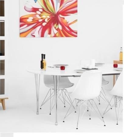 Пластиковый стол Таур-С в интерьере