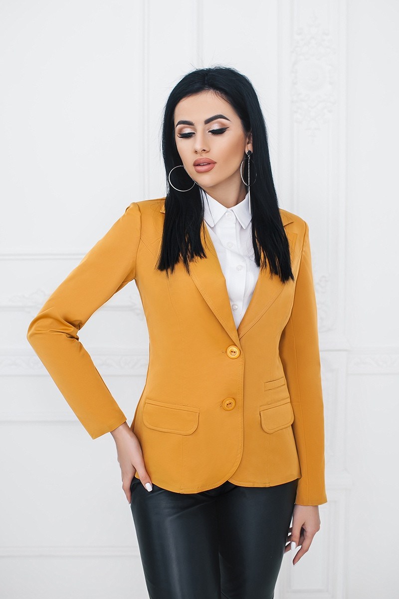 Стильный деловой женский приталенный светлый пиджак на две пуговицы и сзади-шлица размеры 42-58. Арт-4075/58 - фото 3 - id-p747176313