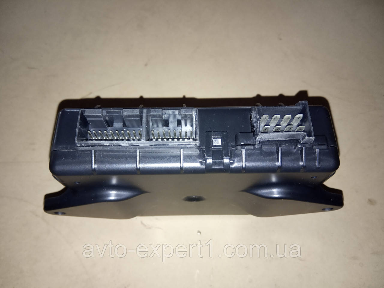 Блок керування склопідйомниками (WG1654331064/1) HOWO