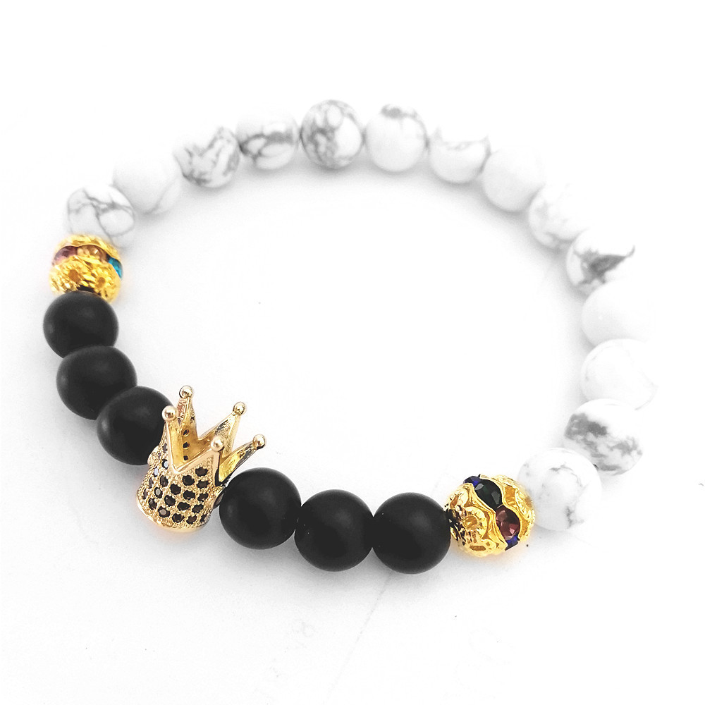 Браслет з натурального каменю чорний Агат і Кахолонг з короною і золотими намистинами, фото 1