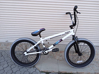Велосипед BMX Mongoose L40 2020