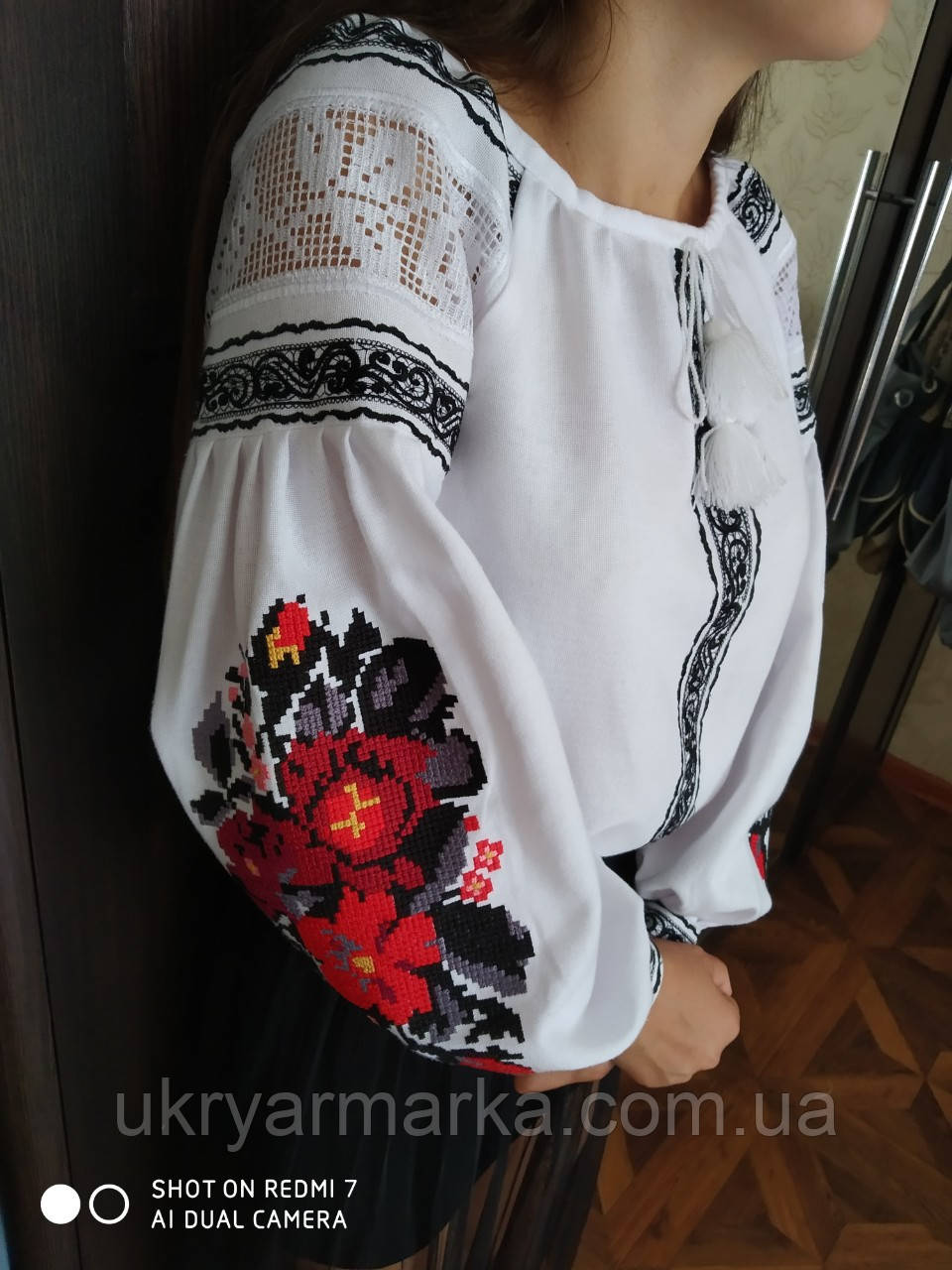Вышитая женская рубашка "Ассоль-кружево"