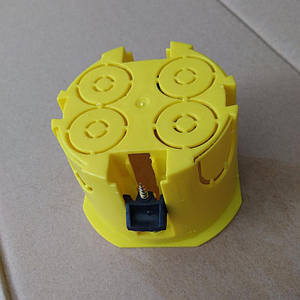 Короб (підрозетник) монтажний гіпс/d=65 збірна