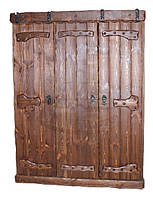 Шкаф под старину с деревянными накладками