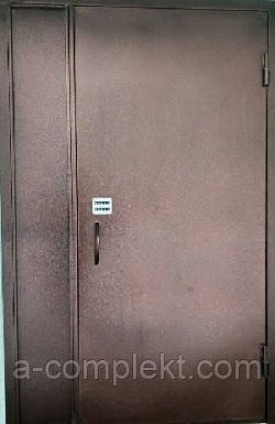 Двері металеві утеплені з кодовим замком 2100*1400