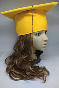 Цукерка випускника жовта, квадратна академічна шапочка випускника