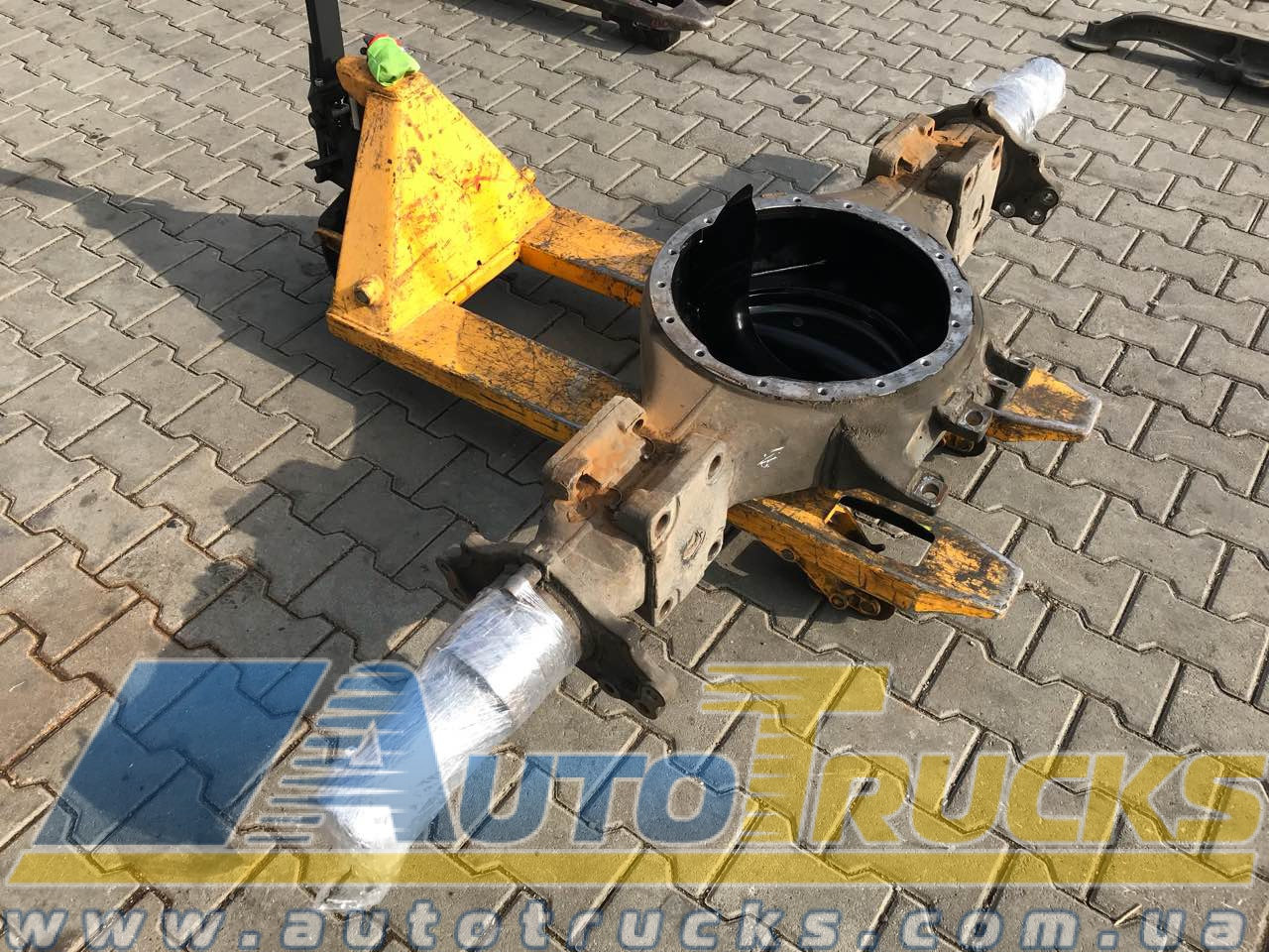 Чулок MB ACTROS MP4 Б/у для Mercedes Actros (9603502530; 9603500703)