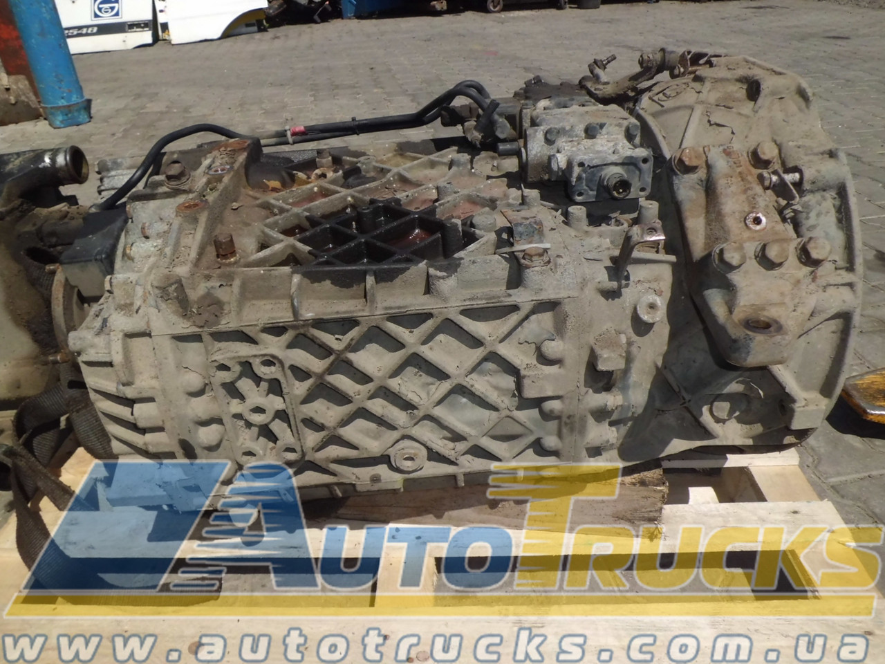 КПП механическая ECOSPLIT 16S151IT Б/у для MAN F 2000 (81320036159; 81.32003.6159; 81320036149; 81.32003.6149)