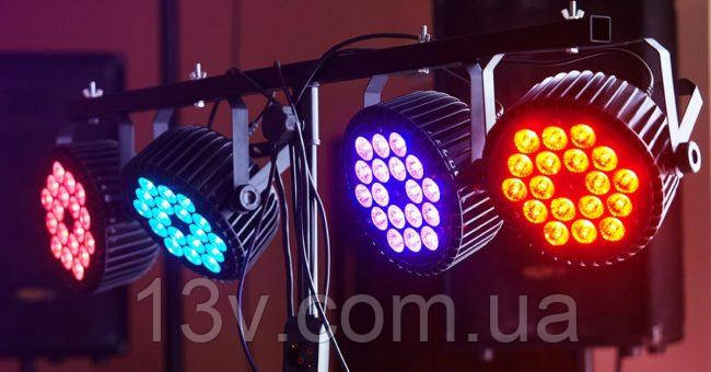 Сет із 8 шт Прожекторів у кейсі City Light ND-02A LED 18*10W 5 в 1 RGBWUv