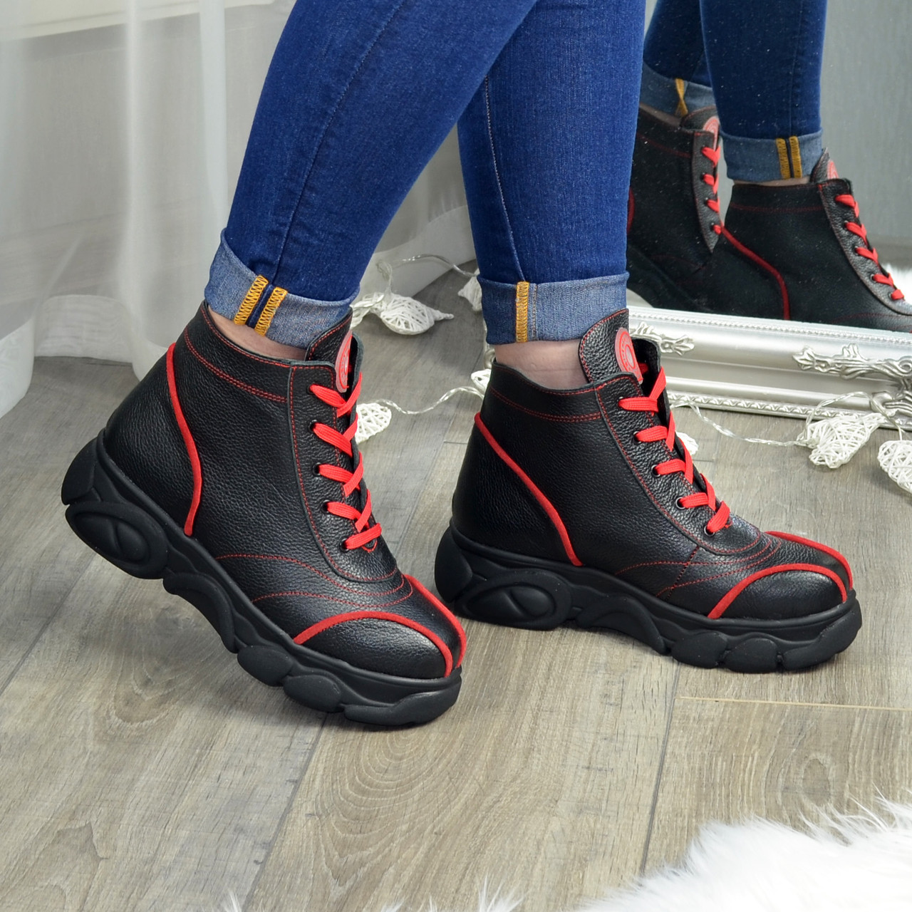 Черевики жіночі в спортивному стилі, натуральна шкіра флотар чорного кольору, фото 1