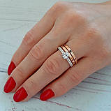 Красиве жіноче кільце з срібла 925 проби з золотими пластинами 375 проби і білими фіанітами "Тіна 4", фото 2