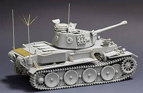 Pz. Kpfw. VI Ausf C/ B (VK36.01) c повним інтер'єром. Збірна модель танка RFM 3001, фото 4