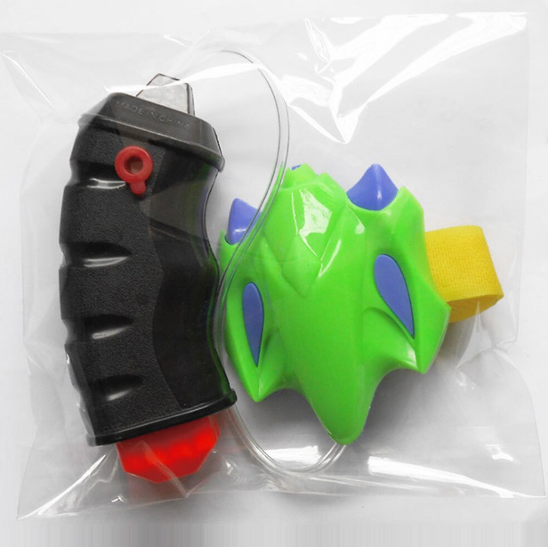 Наручний водяний пістолет для дітей! Іграшка з водяною бризгалкі з ремінцем і ручним насосом!