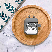 Защитный силиконовый чехол с карабином для AirPods 1 / 2 и TWS "Totoro"