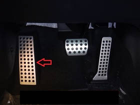 Mazda 3 6 CX-5 2014-2022 Накладка підніжка відпочинку Нова Оригінал