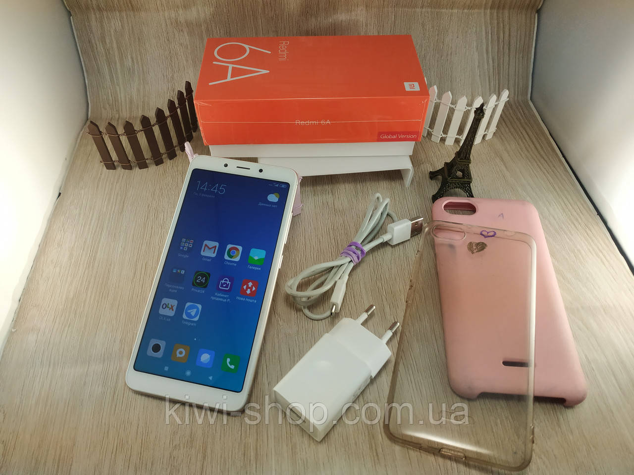 Б/У смартфон Xiaomi Redmi 6A GLOBAL VERSION Gold 2/16 Gb + 2 чехла в  подарок (ID#1119733870), цена: 1900 ?, купить на Prom.ua