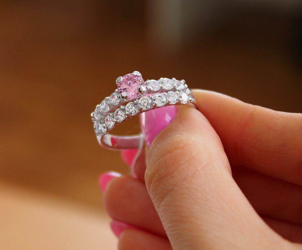 Каблучка з рожево-білими фіанітами срібло Фурія, фото 1