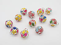 Серебрянные бубенцы-погремушки для декора сувениров, украшений, одежды размером 17 мм с разноцветным декором